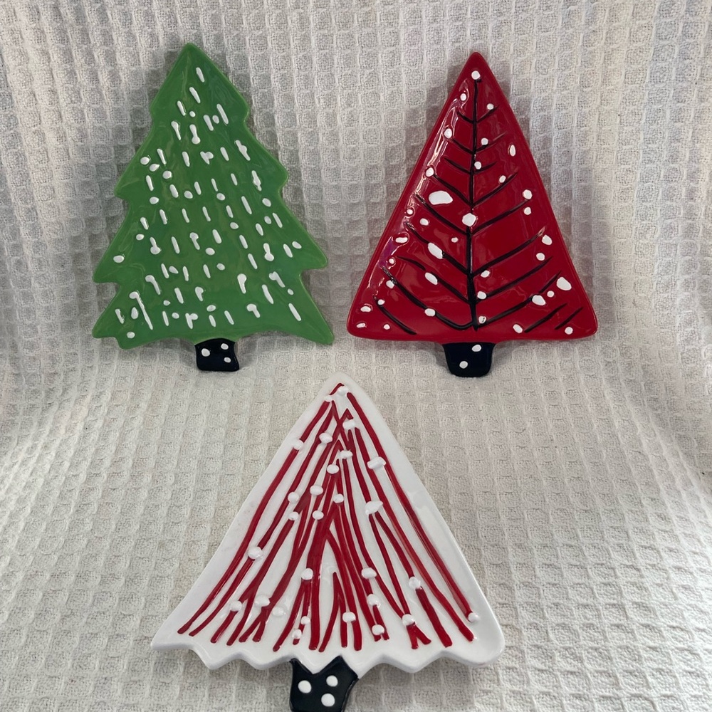 Boston Warehouse Set of 3 Christmas Tree Dishes